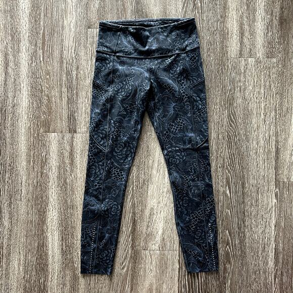 Lululemon Run On Tight 25" Nouveau Mach Blue Black Size 6 High Rise Leggings EUC - Picture 3 of 16